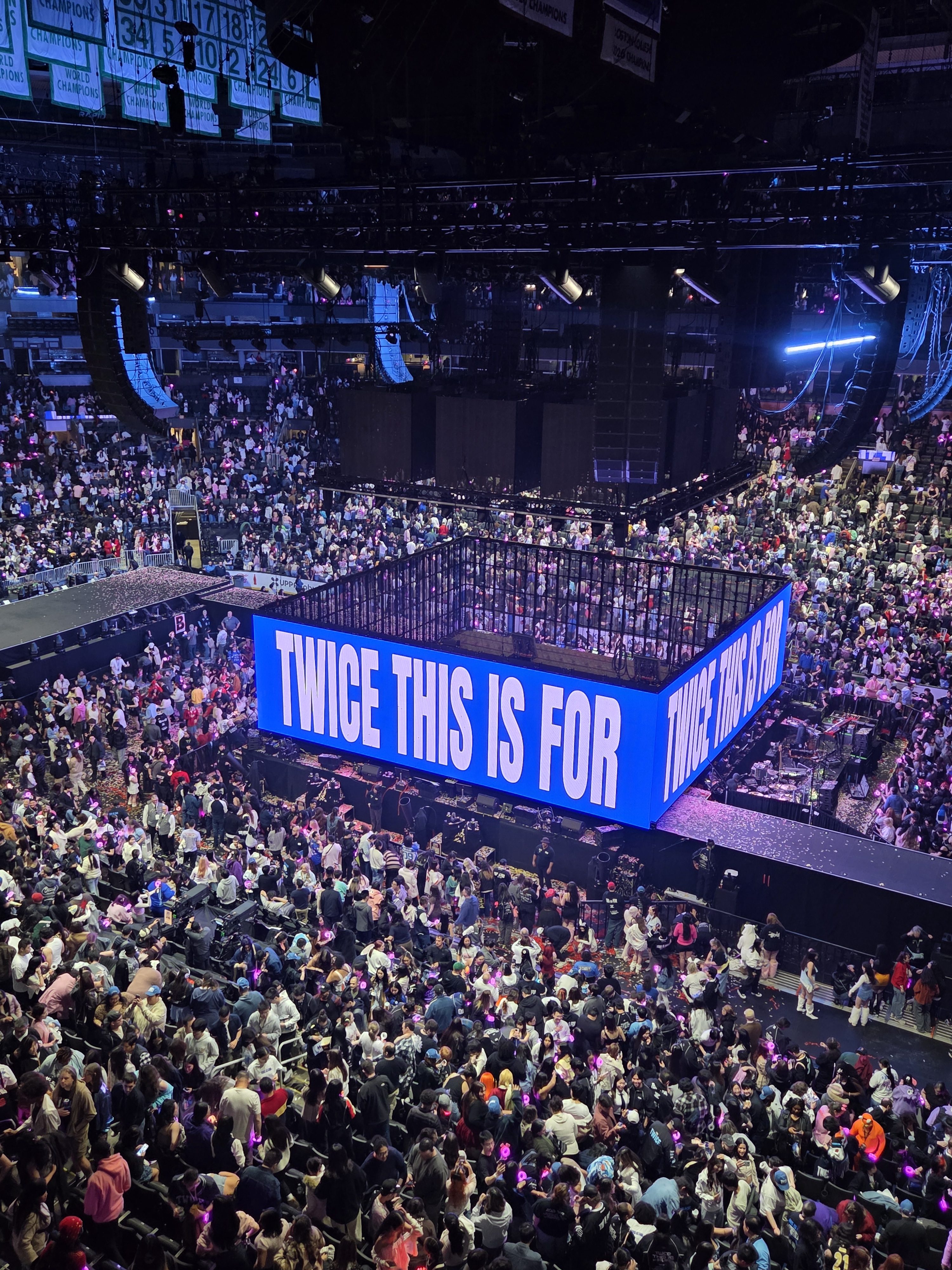 트와이스 콘서트, 길었던 한 주, 그리고 내가 이 도시를 사랑하는 이유